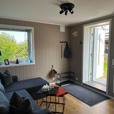 Aurora Apartment Very Close To Cable Car And Sherpatrappa Tromso Exterior photo