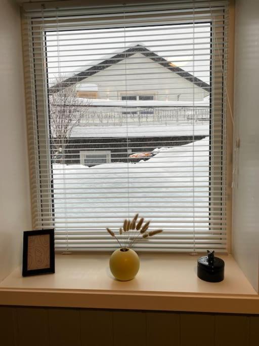 Aurora Apartment Very Close To Cable Car And Sherpatrappa Tromso Exterior photo